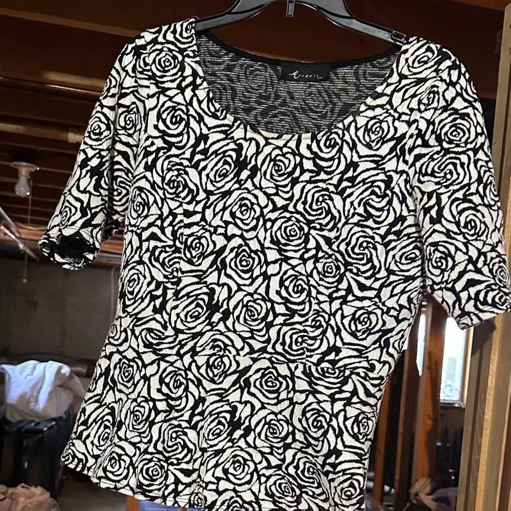 Black and White Floral Women's Top